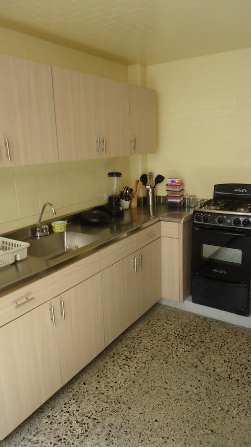 Iris Hostel Medellín Extérieur photo