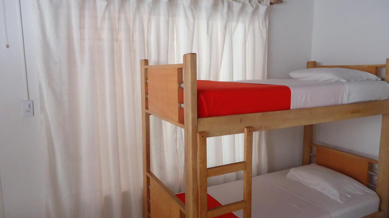 Iris Hostel Medellín Extérieur photo